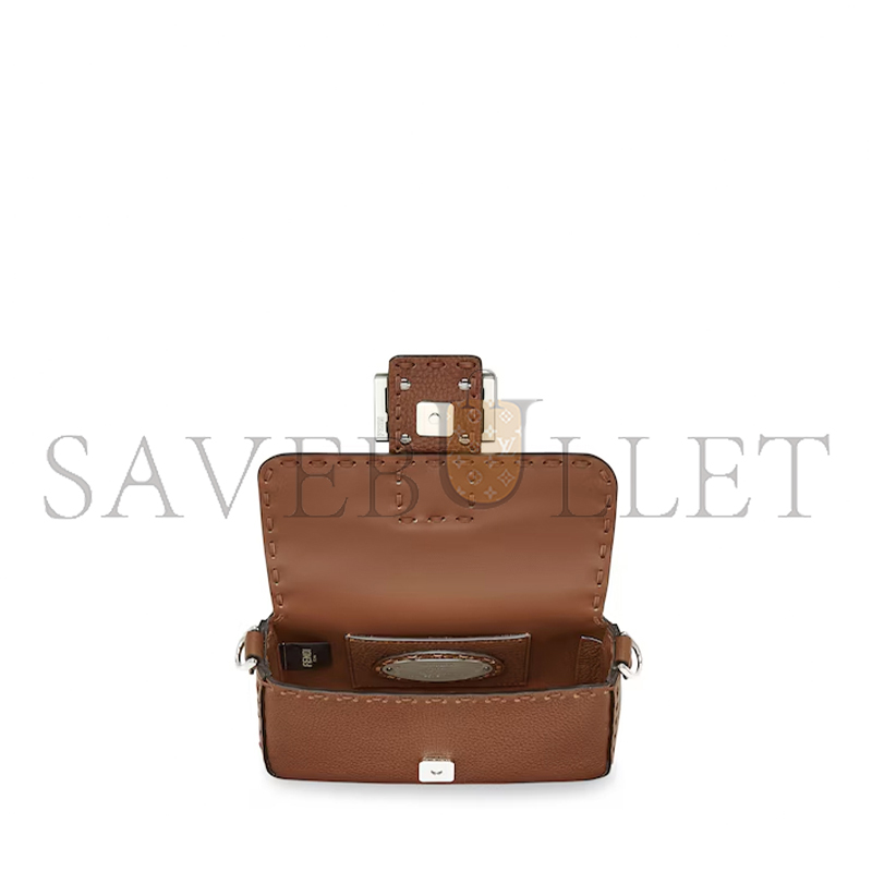 FENDI BAGUETTE MINI  (20*13*5cm)